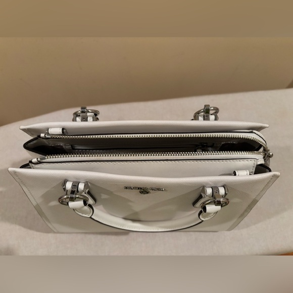 Michael Kors Purse - Picture 6 of 7